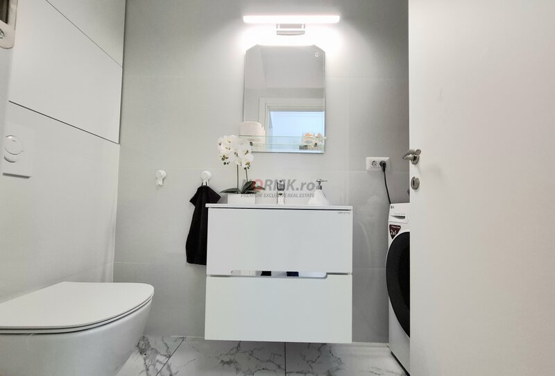 Dorobanti, 112 mp, lux, bloc 2012, parcare, centrala,  etaj 6/7,